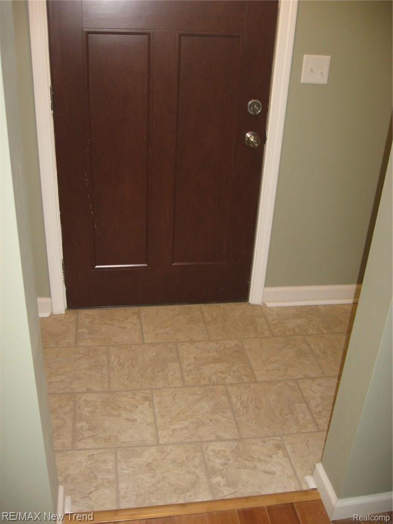 24170 Middlebelt Road New Boston, MI 48164 - Photo 4 of 30 Front entry