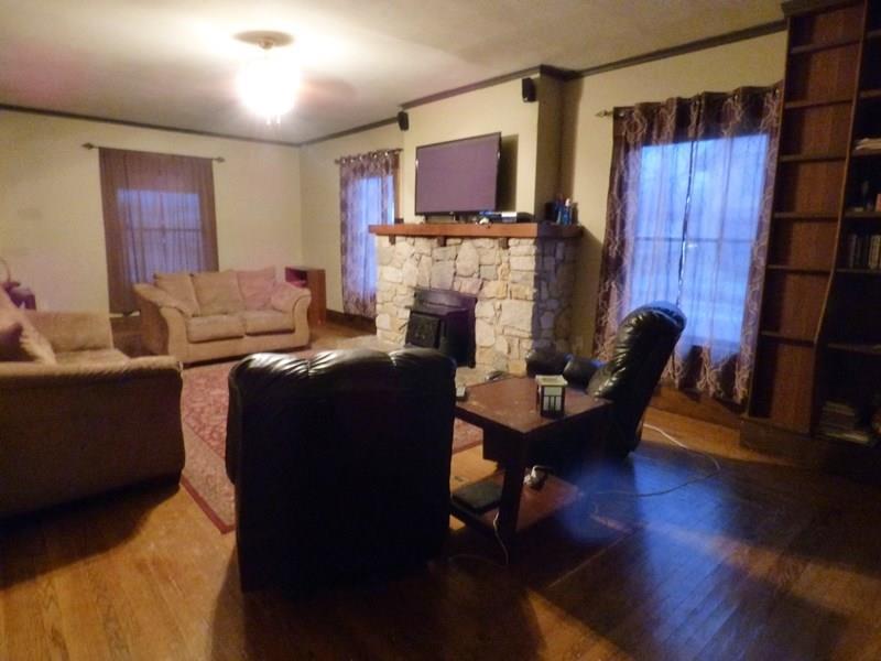 2227 East High Street Springfield, OH 45505 - Photo 4 of 22