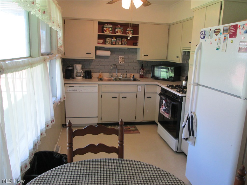 3920 Meister Road Lorain, OH 44053 - Photo 7 of 32 Gallery Image 7