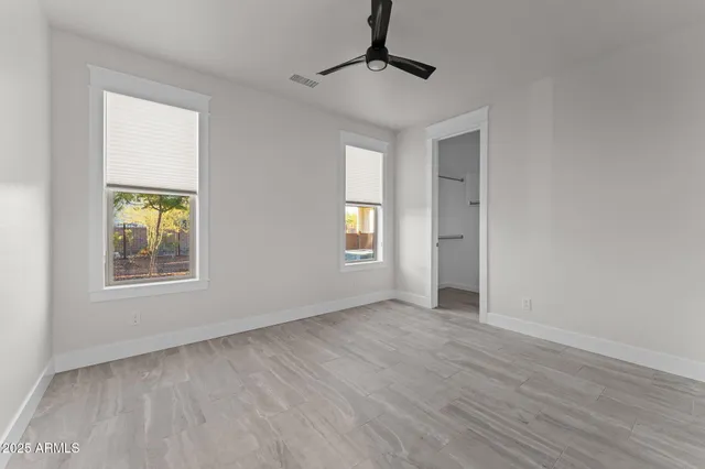 an empty room with a empty space