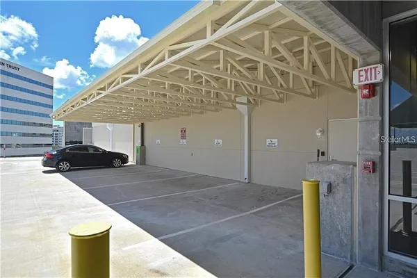 $3,400 | 1500 State Street, Unit 603, Sarasota, FL 34236