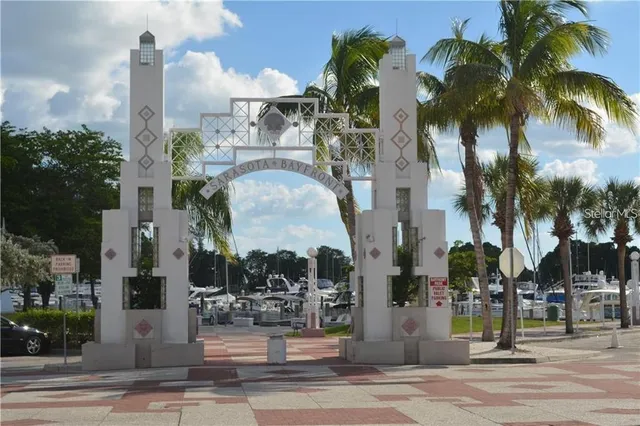 $3,400 | 1500 State Street, Unit 603, Sarasota, FL 34236