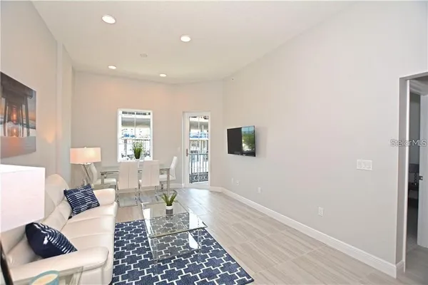 $3,400 | 1500 State Street, Unit 603, Sarasota, FL 34236