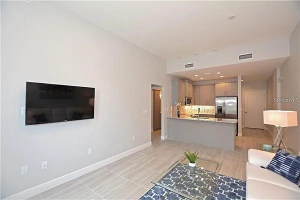 $3,400 | 1500 State Street, Unit 603, Sarasota, FL 34236