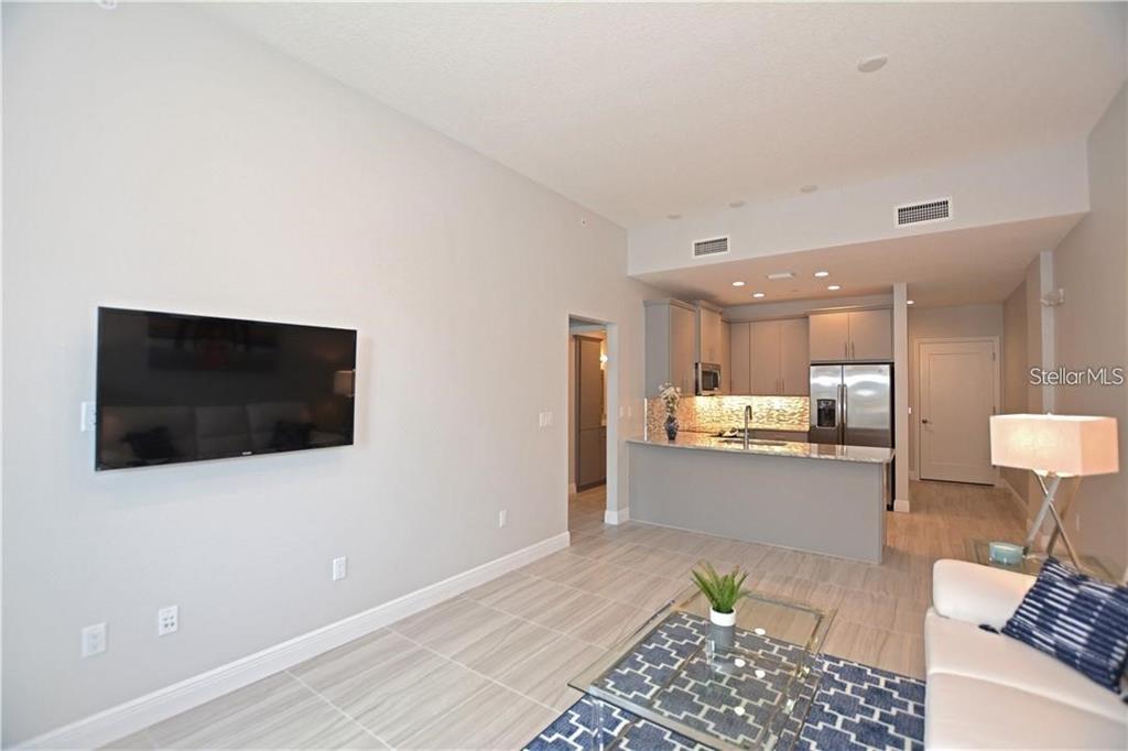 1500 State Street, Unit 603 Sarasota, FL 34236 - Photo 5 of 24