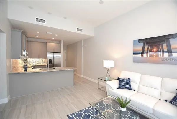 $3,400 | 1500 State Street, Unit 603, Sarasota, FL 34236