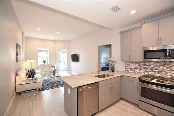 $3,400 | 1500 State Street, Unit 603, Sarasota, FL 34236