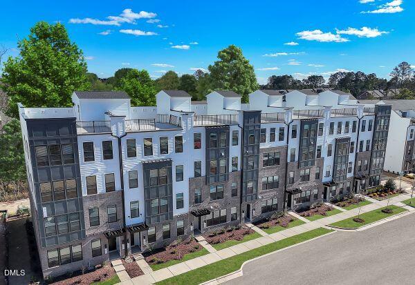 605 Hedrick Ridge Road, Unit 301 Cary, NC 27519 - Photo 25 of 42 P_RAL_TWW_Tessa_Julianne_Model_EXT_3QF_6