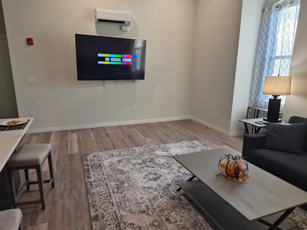 $2,360 | 36 Pleasant Street, Unit 3A, Claremont, NH 03743