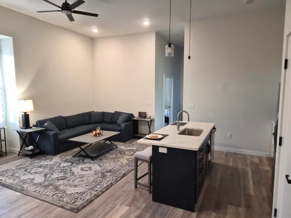 $2,360 | 36 Pleasant Street, Unit 3A, Claremont, NH 03743