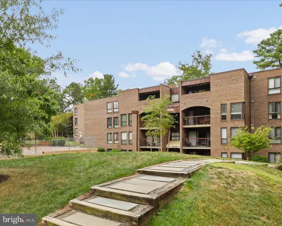 $2,500 | 11232 Chestnut Grove Square, Unit 234, Reston, VA 20190