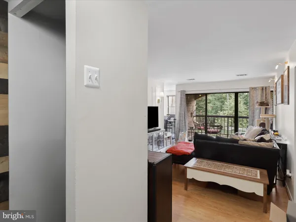 $2,500 | 11232 Chestnut Grove Square, Unit 234, Reston, VA 20190