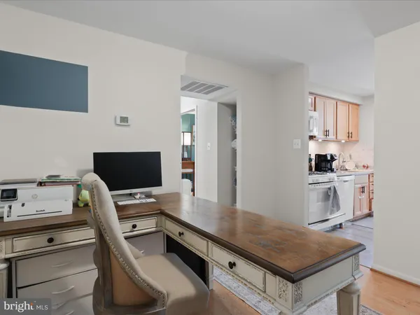 $2,500 | 11232 Chestnut Grove Square, Unit 234, Reston, VA 20190