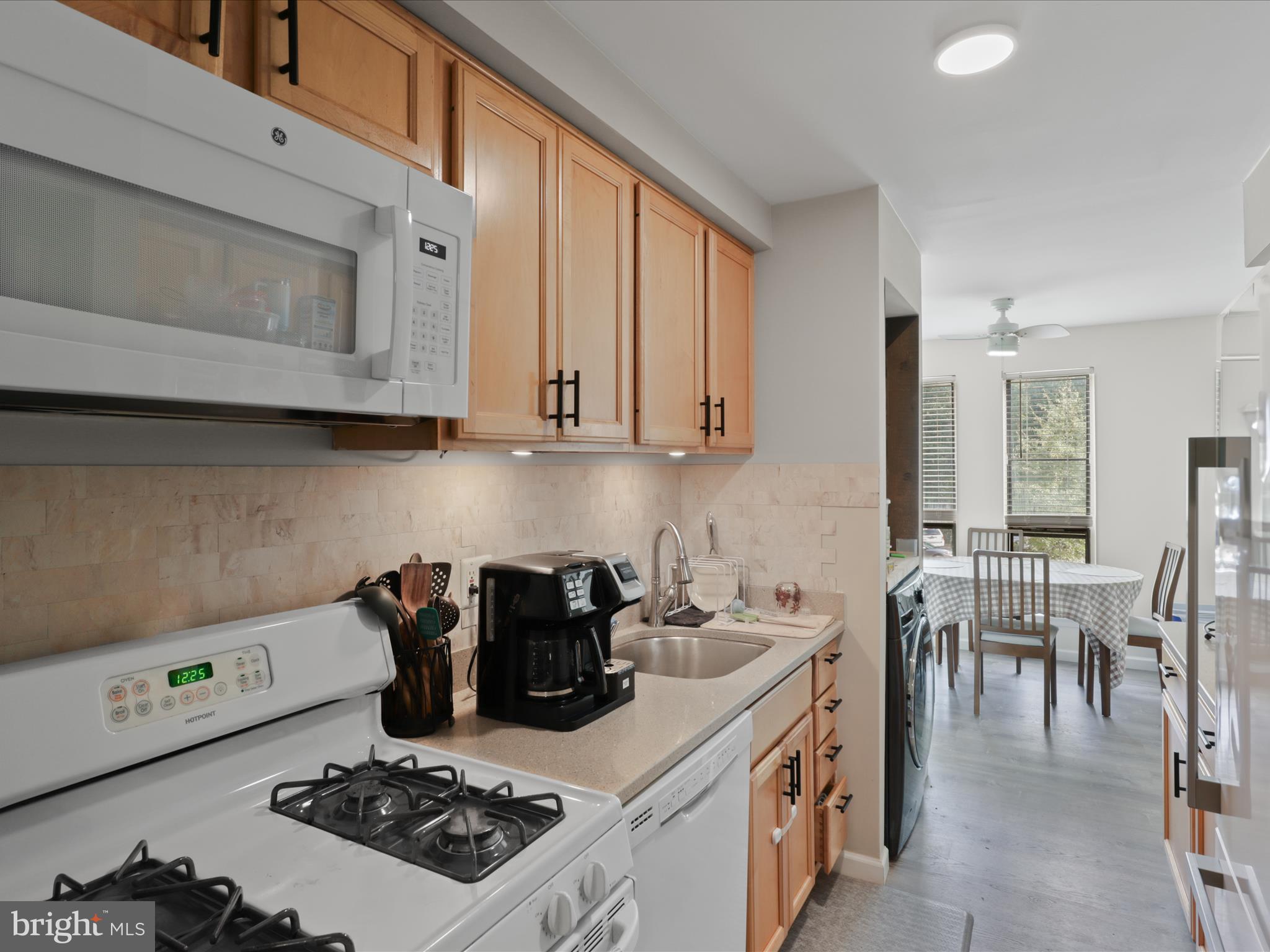 11232 Chestnut Grove Square, Unit 234 Reston, VA 20190 - Photo 7 of 29