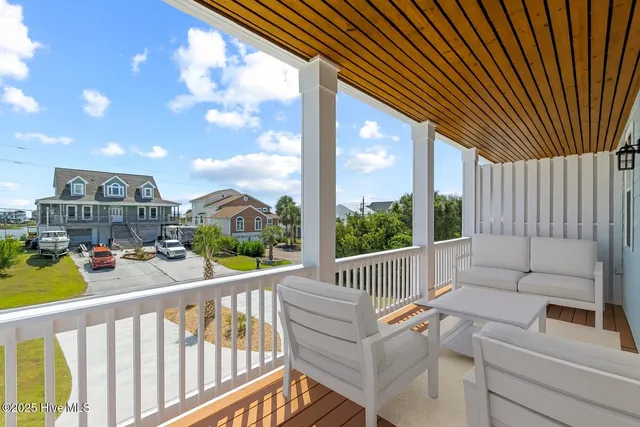 $1,098,000 | 244-246 Grandview Drive, Sneads Ferry, NC 28460