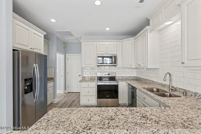 $1,098,000 | 244-246 Grandview Drive, Sneads Ferry, NC 28460