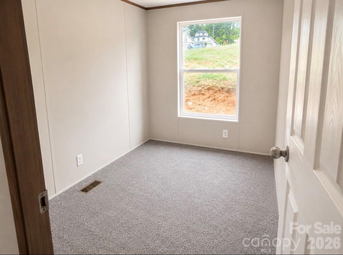 182 Left Fork Road Pickens, SC 29671 - Photo 5 of 10