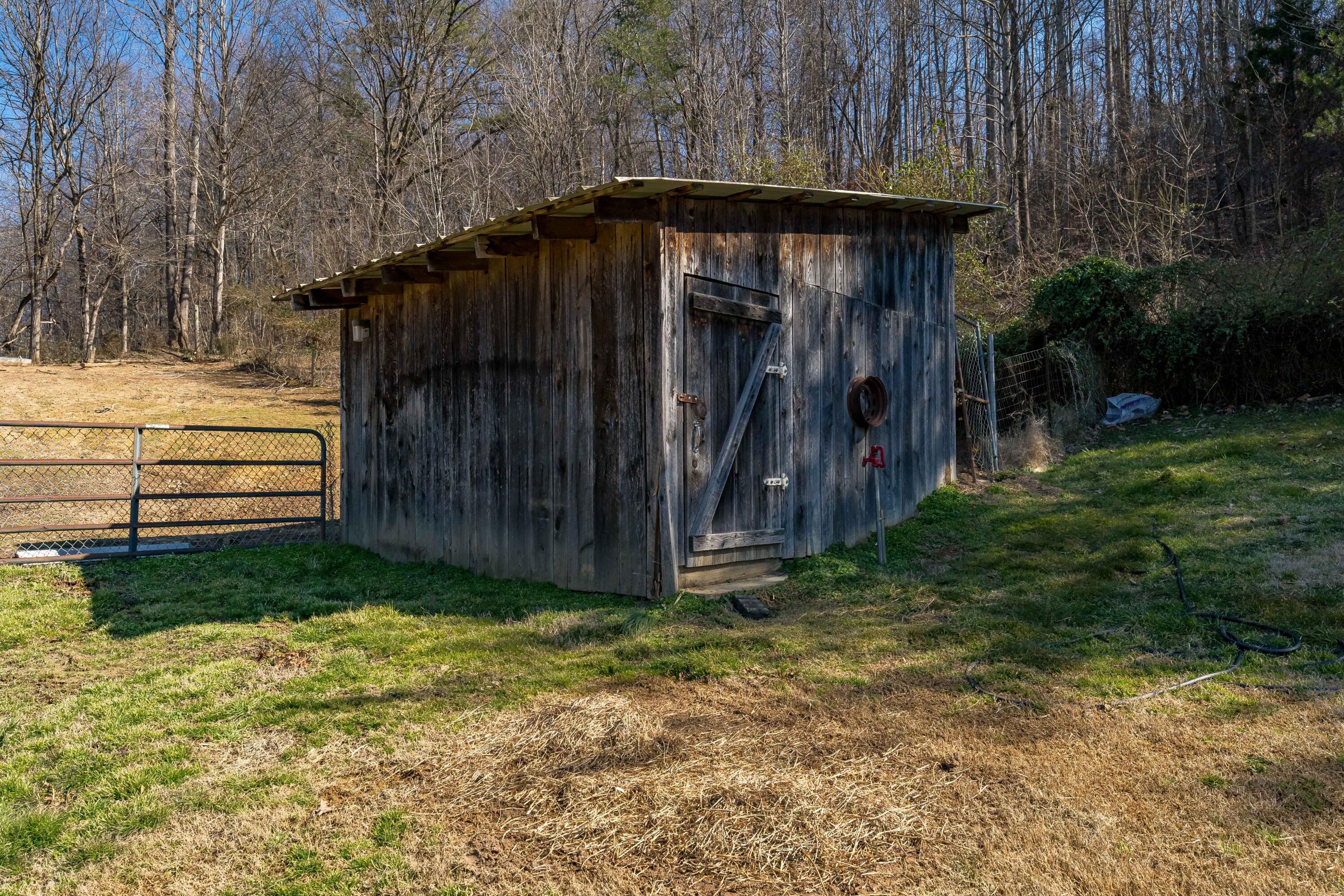 1204 Old Stage Road Gray, TN 37615 - Photo 22 of 69 1204 old stage rd (26 of 73)