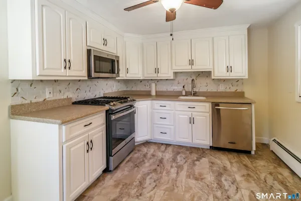 $379,900 | 52 Wickett Street, New Hartford, CT 06057