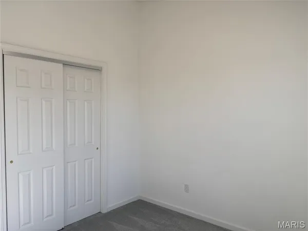 $239,000 | 322 Cartpath Lane, St. Clair, MO 63077