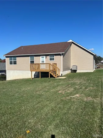 $239,000 | 322 Cartpath Lane, St. Clair, MO 63077