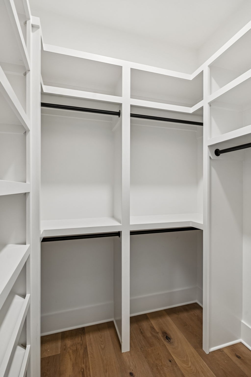 1130 Winding Way Road Nashville, TN 37216 - Photo 56 of 96 a view of an empty walk in closet