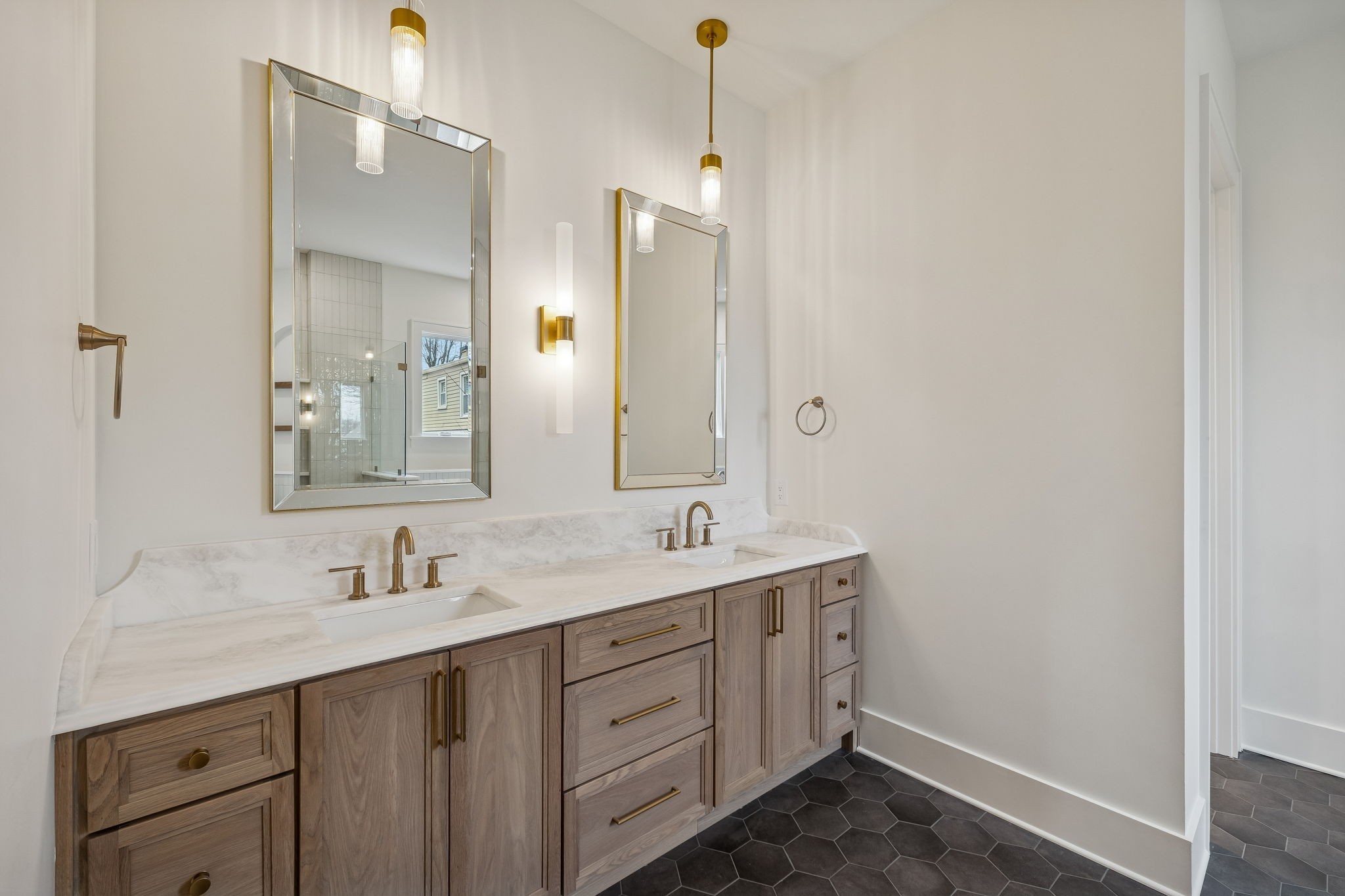 1130 Winding Way Road Nashville, TN 37216 - Photo 59 of 96 a bathroom with a double vanity sink and mirror