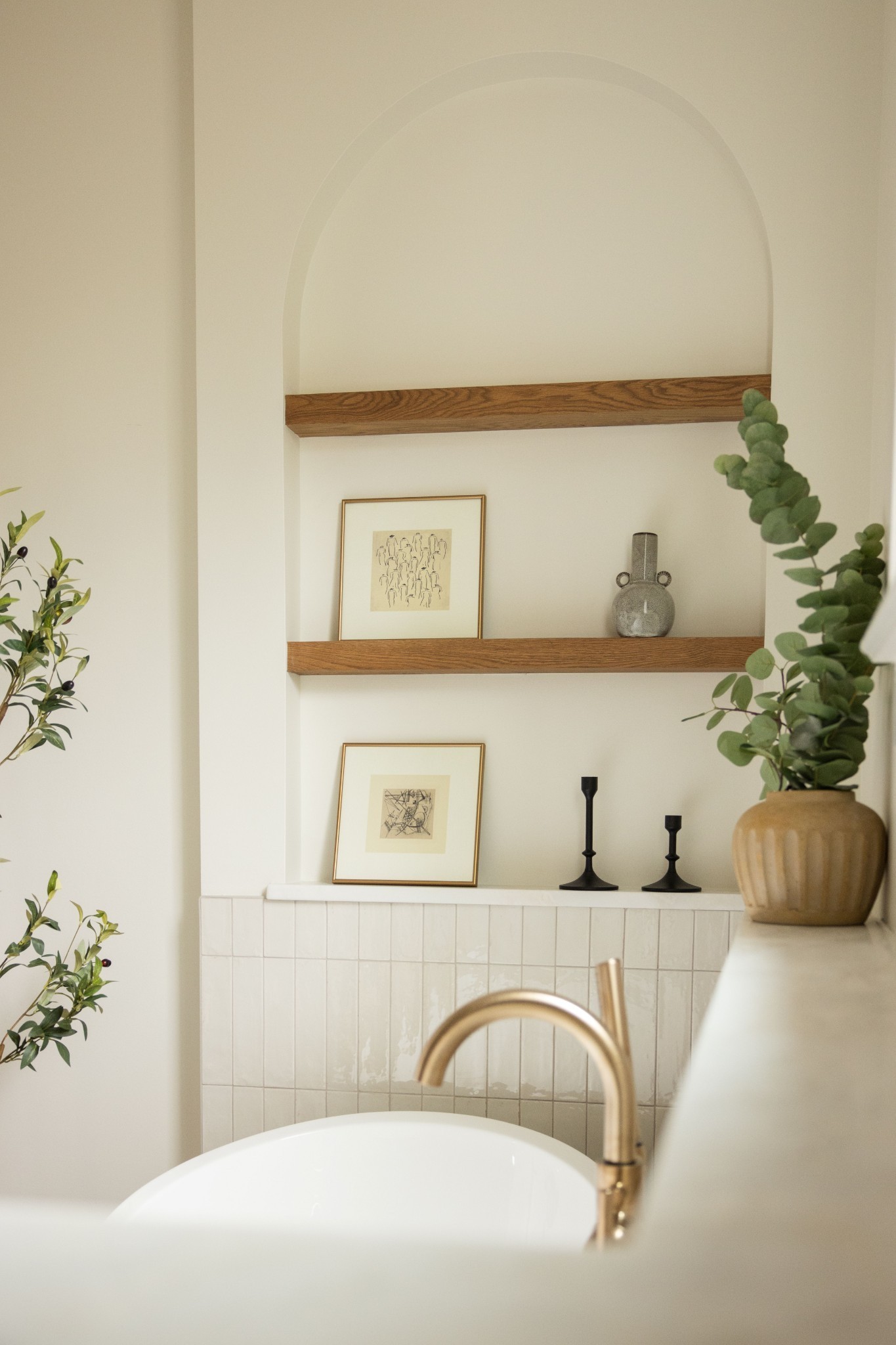 1130 Winding Way Road Nashville, TN 37216 - Photo 63 of 96 a close view of cabinet