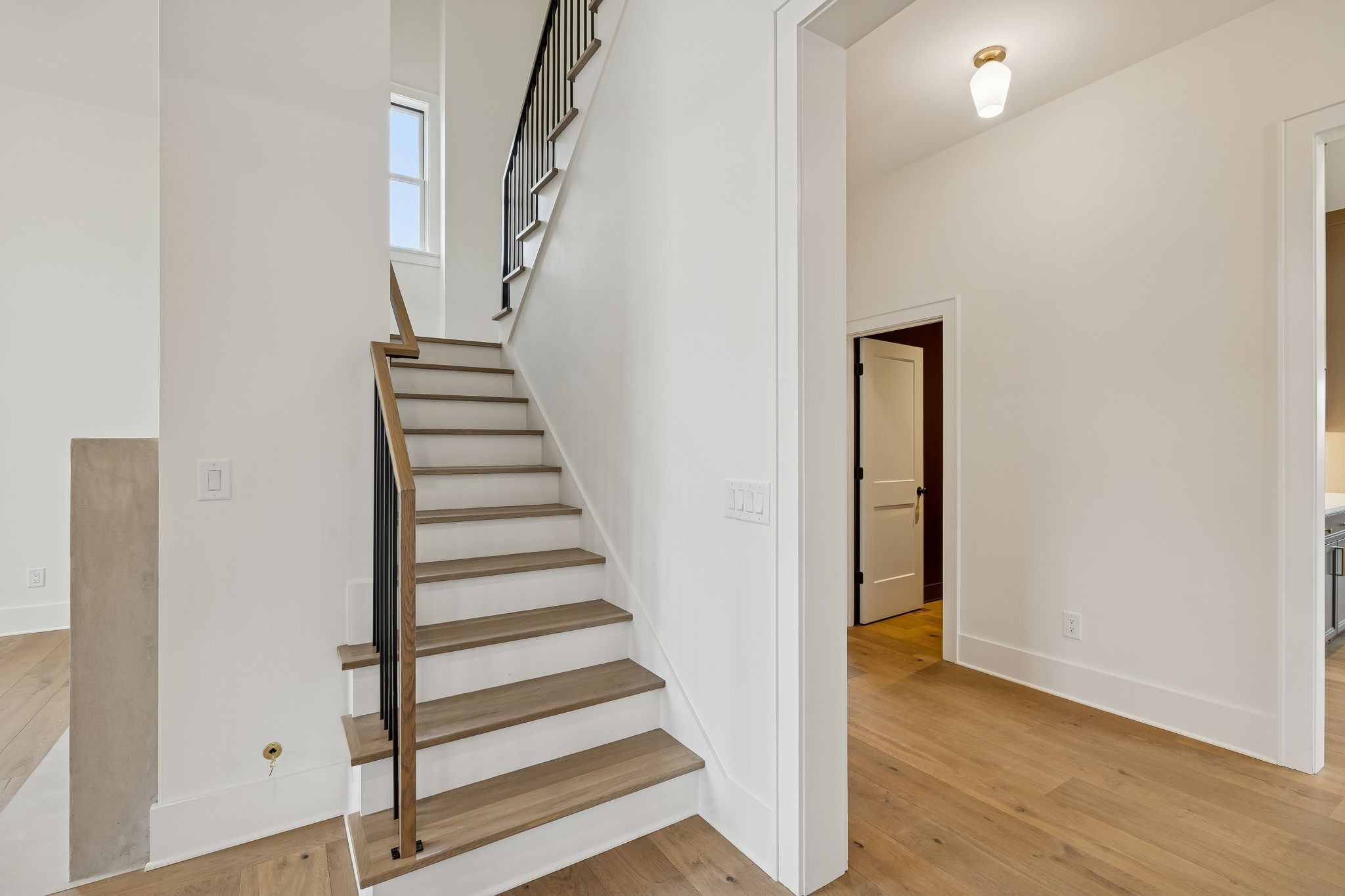 1130 Winding Way Road Nashville, TN 37216 - Photo 70 of 96 a view of entryway and hall with wooden floor