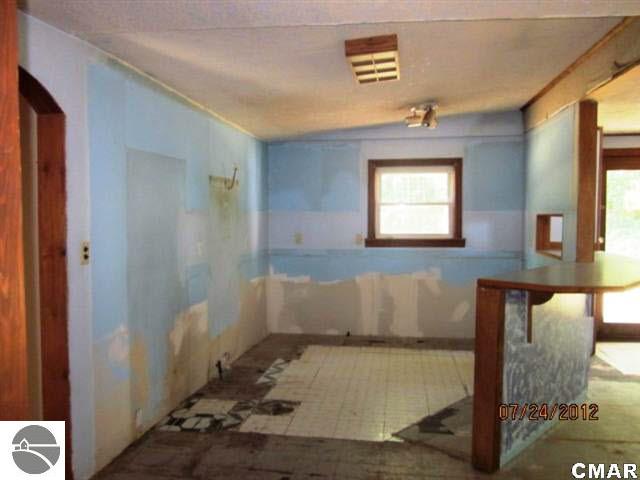 3486 West Kent Road St. Louis, MI 48880 - Photo 5 of 12 1767184-4.JPG