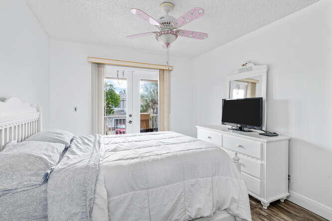 5736 Raceway Road Lake Worth, FL 33449 - Photo 13 of 42 5736 Raceway Rd Wellington FL-small-019-