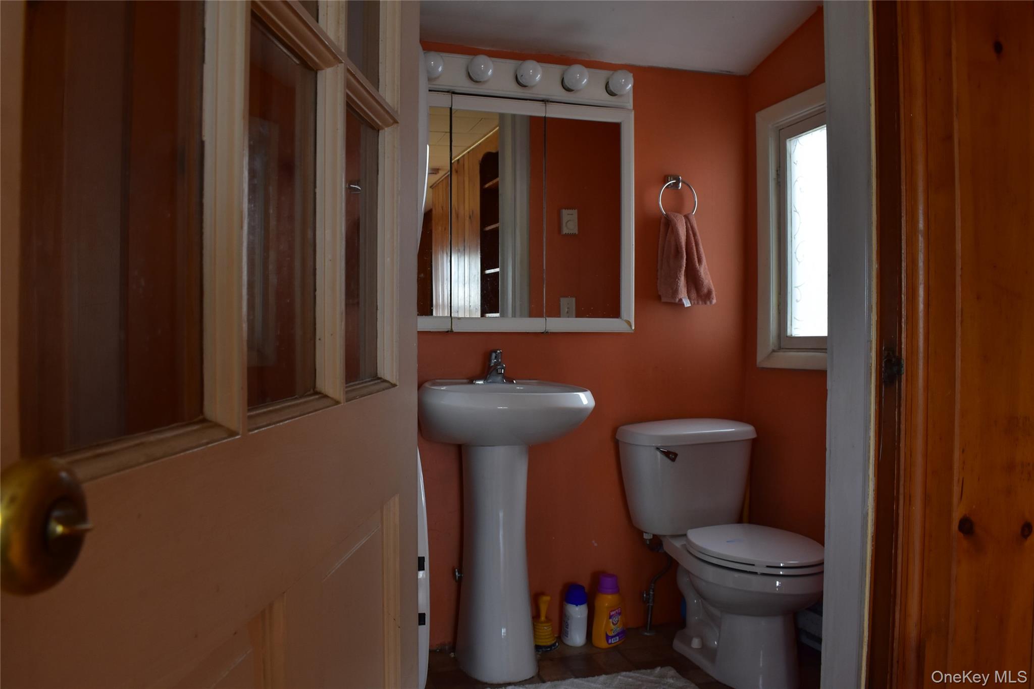 21 Rosalind Road Poughkeepsie, NY 12601 - Photo 15 of 49