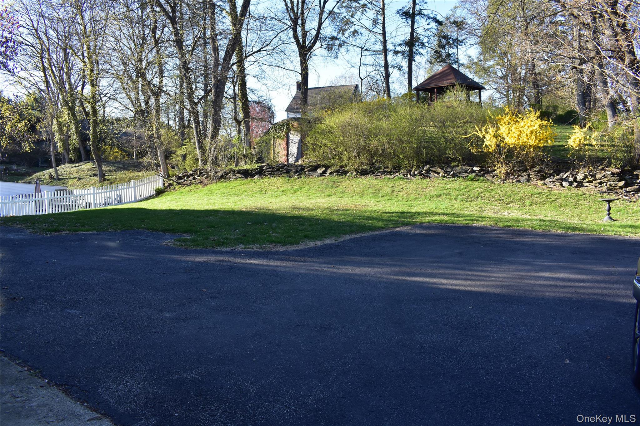 21 Rosalind Road Poughkeepsie, NY 12601 - Photo 8 of 49