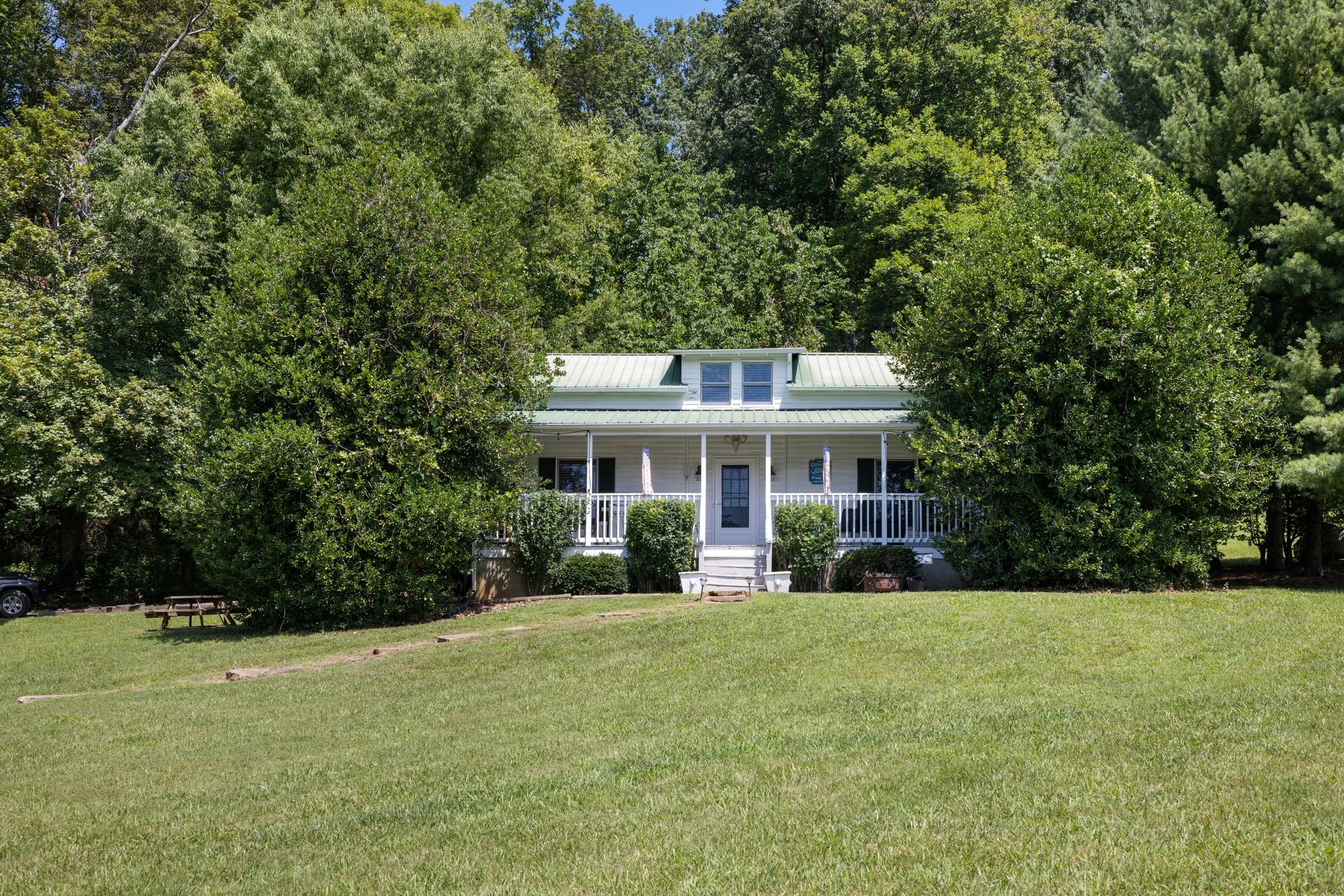 4092 Clovercroft Road Franklin, TN 37067 - Photo 13 of 26 a front view of a house with a yard