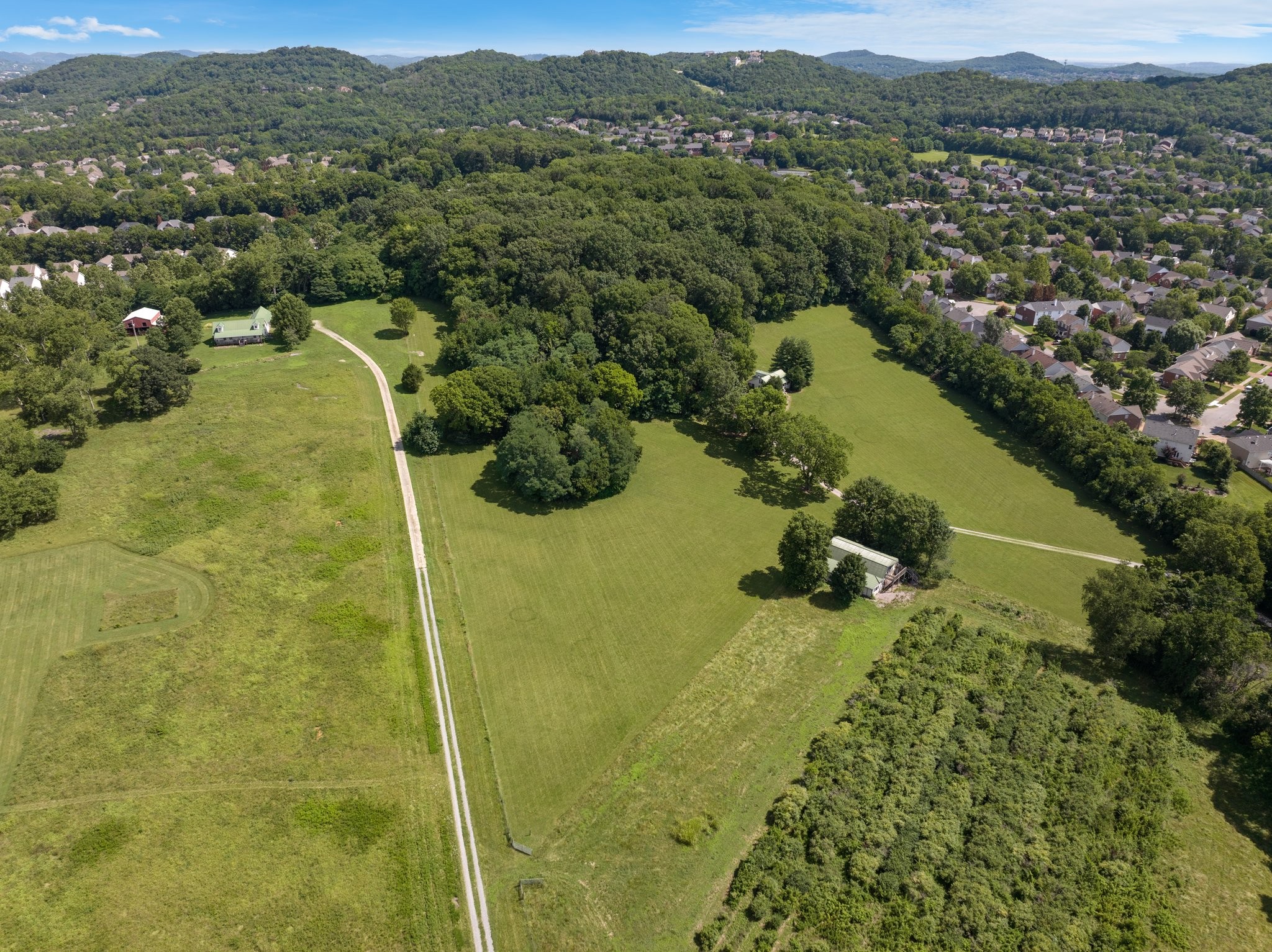 4092 Clovercroft Road Franklin, TN 37067 - Photo 6 of 26 a view of a city