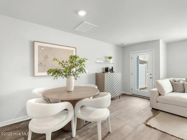 $309,999 | 103 North Grassland Road, Unit 50, Surf City, NC 28445