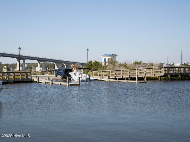 $309,999 | 103 North Grassland Road, Unit 50, Surf City, NC 28445