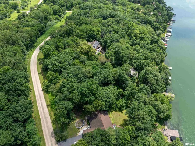 $125,000 | 293 Red Oak Court, Dahinda, IL 61428