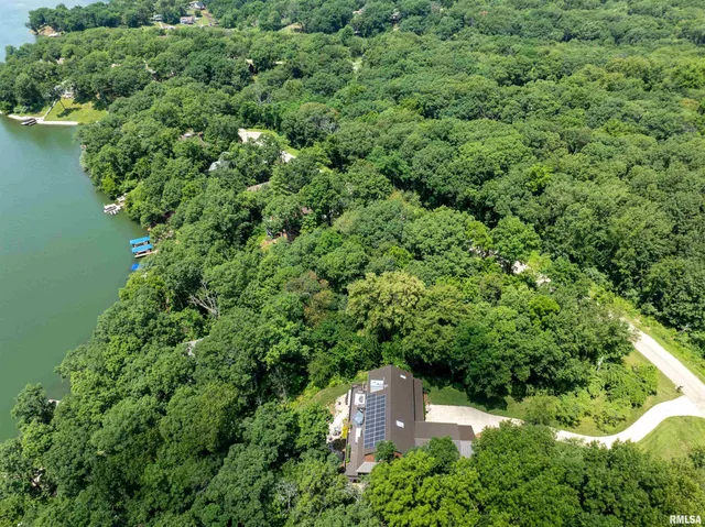 $125,000 | 293 Red Oak Court, Dahinda, IL 61428