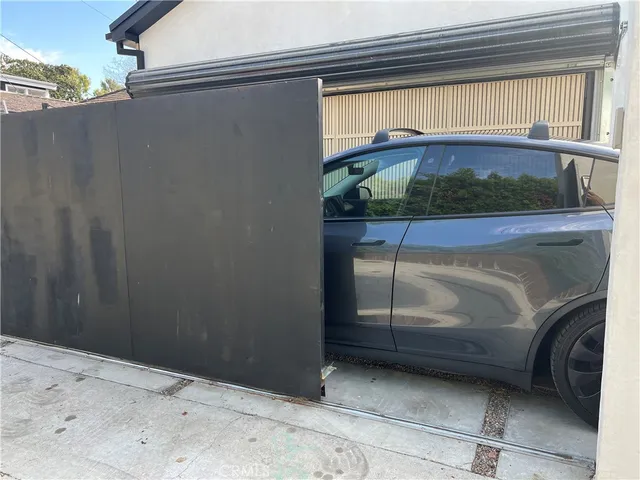 $1,899,999 | 285 Ravenna Drive, Long Beach, CA 90803