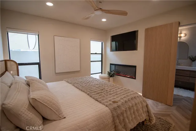 $1,899,999 | 285 Ravenna Drive, Long Beach, CA 90803