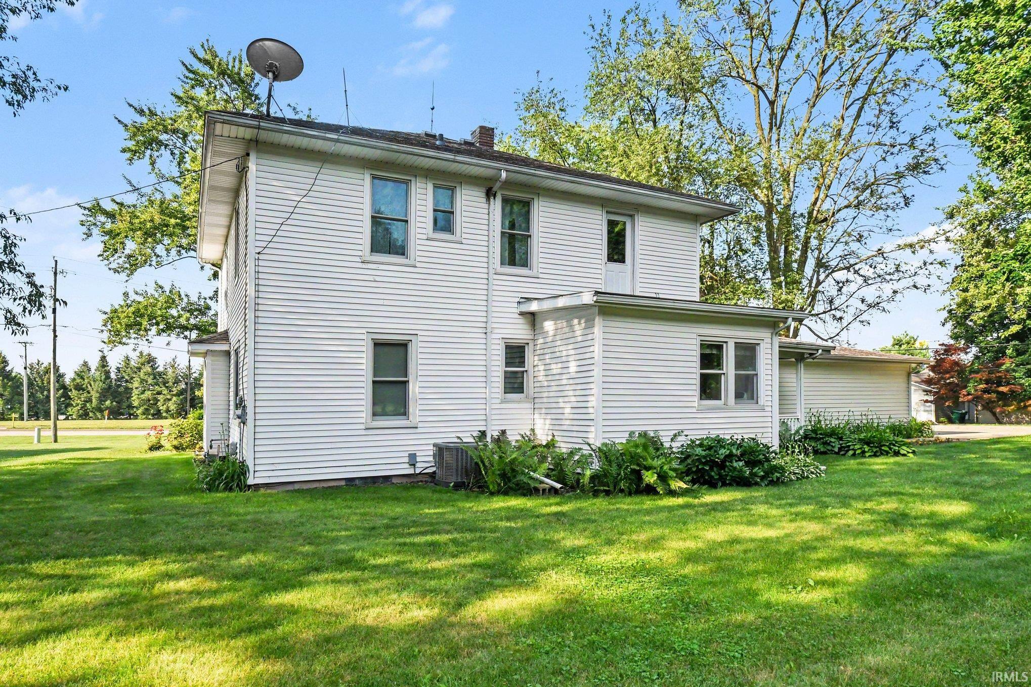 24567 Brick Road South Bend, IN 46628 - Photo 4 of 35