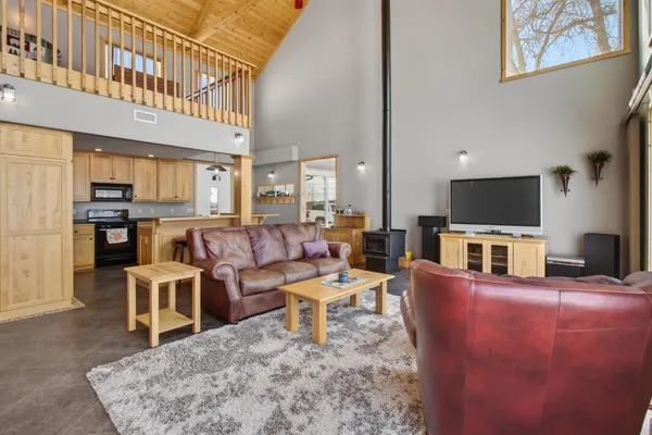 $739,900 | 10985 Sugar Point Drive Northwest, Federal Dam, MN 56641