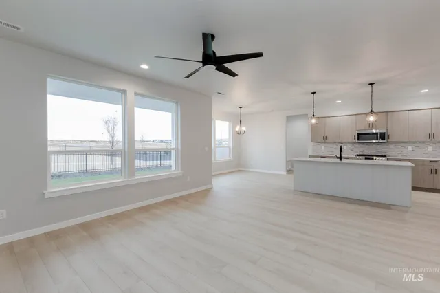 $649,990 | 6494 South Sunfish Avenue, Boise, ID 83709