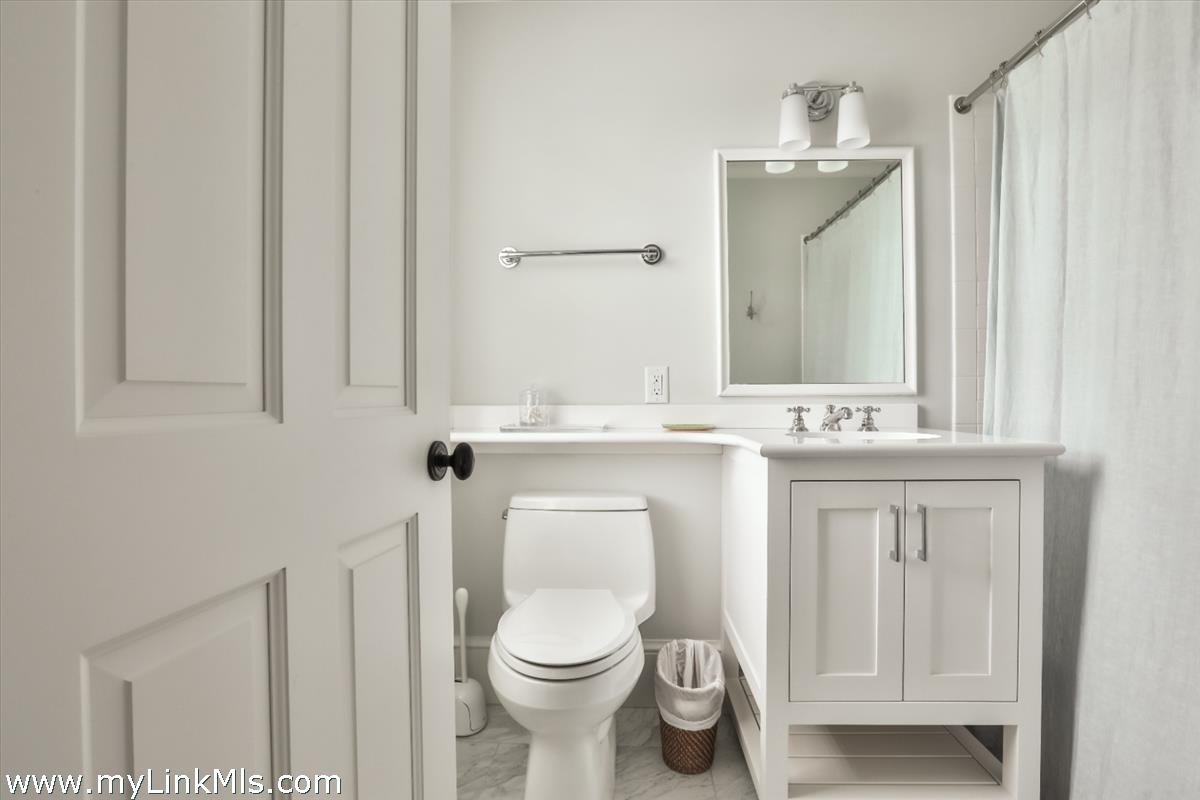 54 Fuller Street Edgartown, MA 02539 - Photo 24 of 31