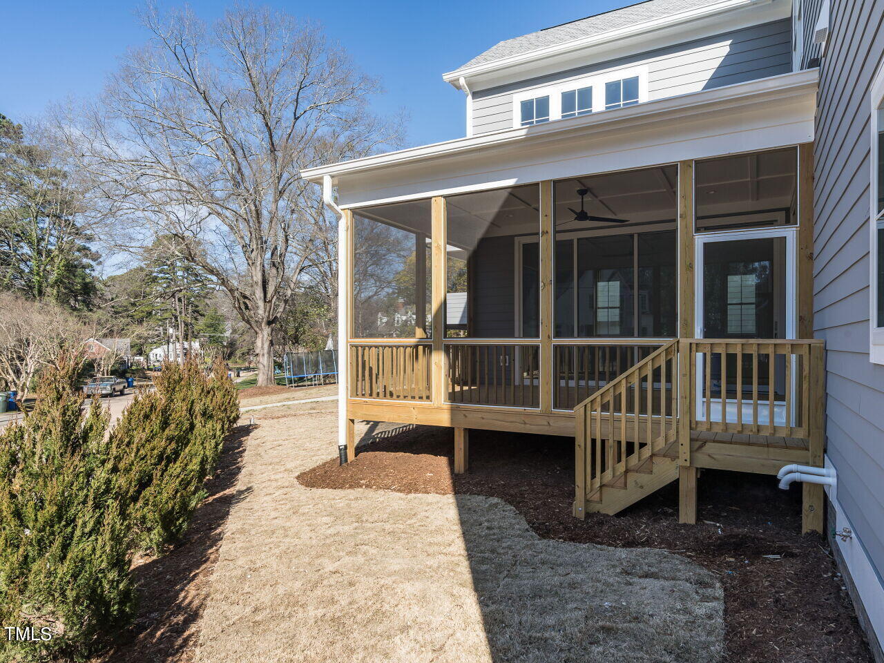 301 Shepherd Street Raleigh, NC 27607 - Photo 5 of 37 035-1280x960-backyard-and-porch