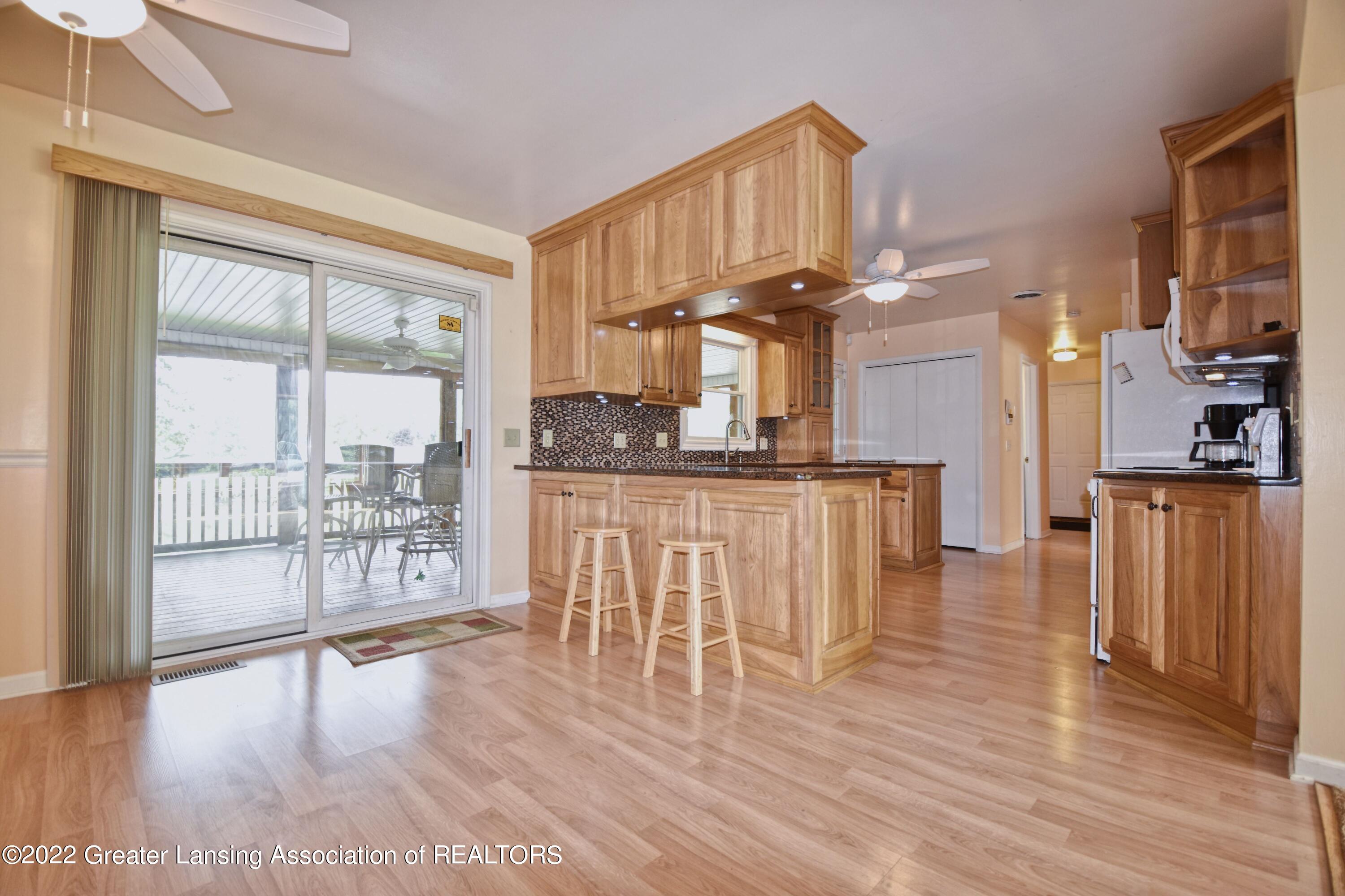 9700 South Luce Road Perrinton, MI 48871 - Photo 5 of 42 3
