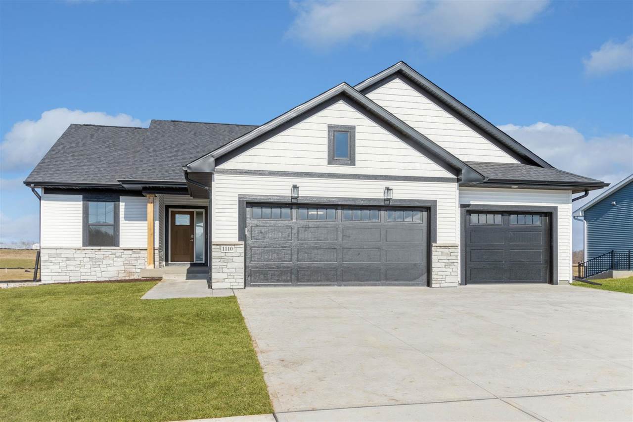 1110 High Rdg Trail Solon, IA 52333 - Photo 2 of 37 Gallery Image 2