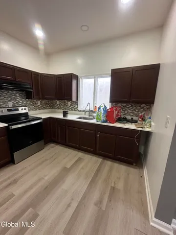 $1,800 | 224 5th Avenue, Troy, NY 12180