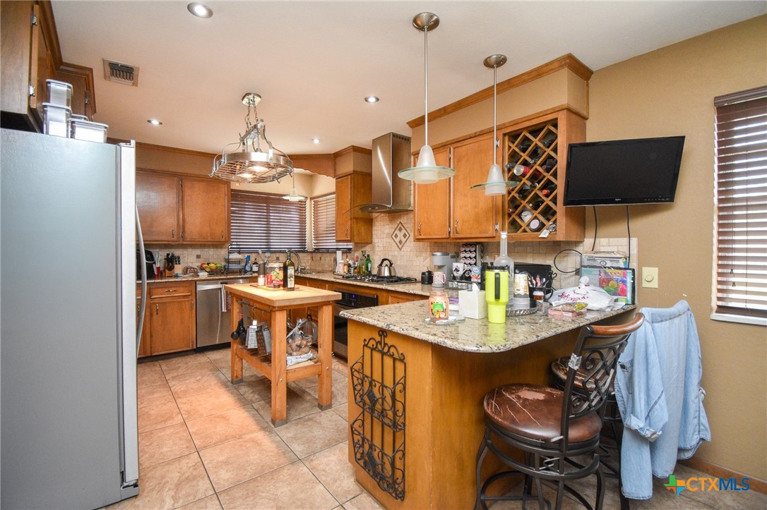 103 Rhodes Road Victoria, TX 77904 - Photo 12 of 45